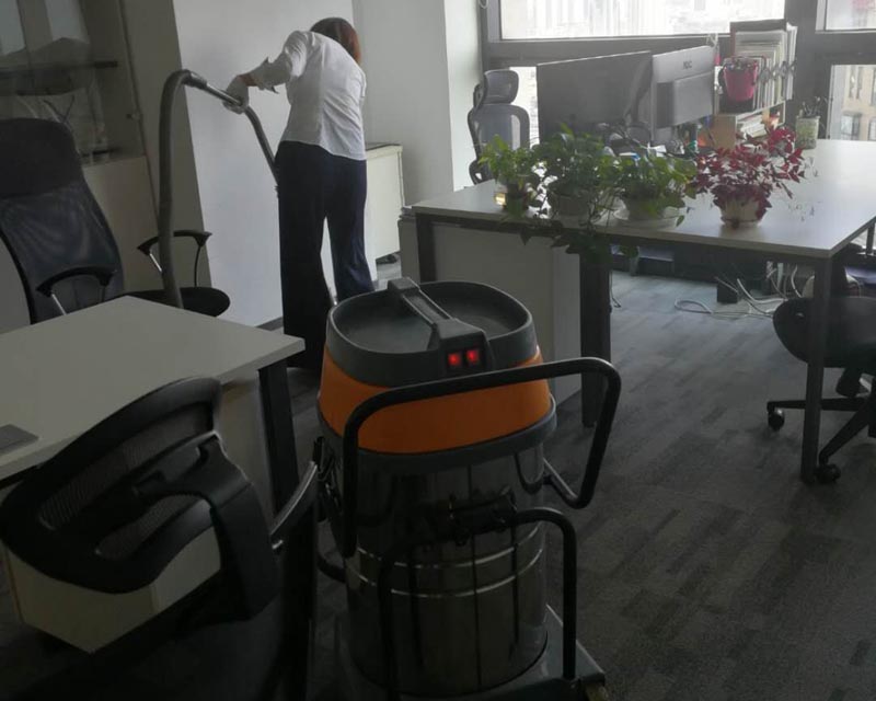 保潔進(jìn)行中